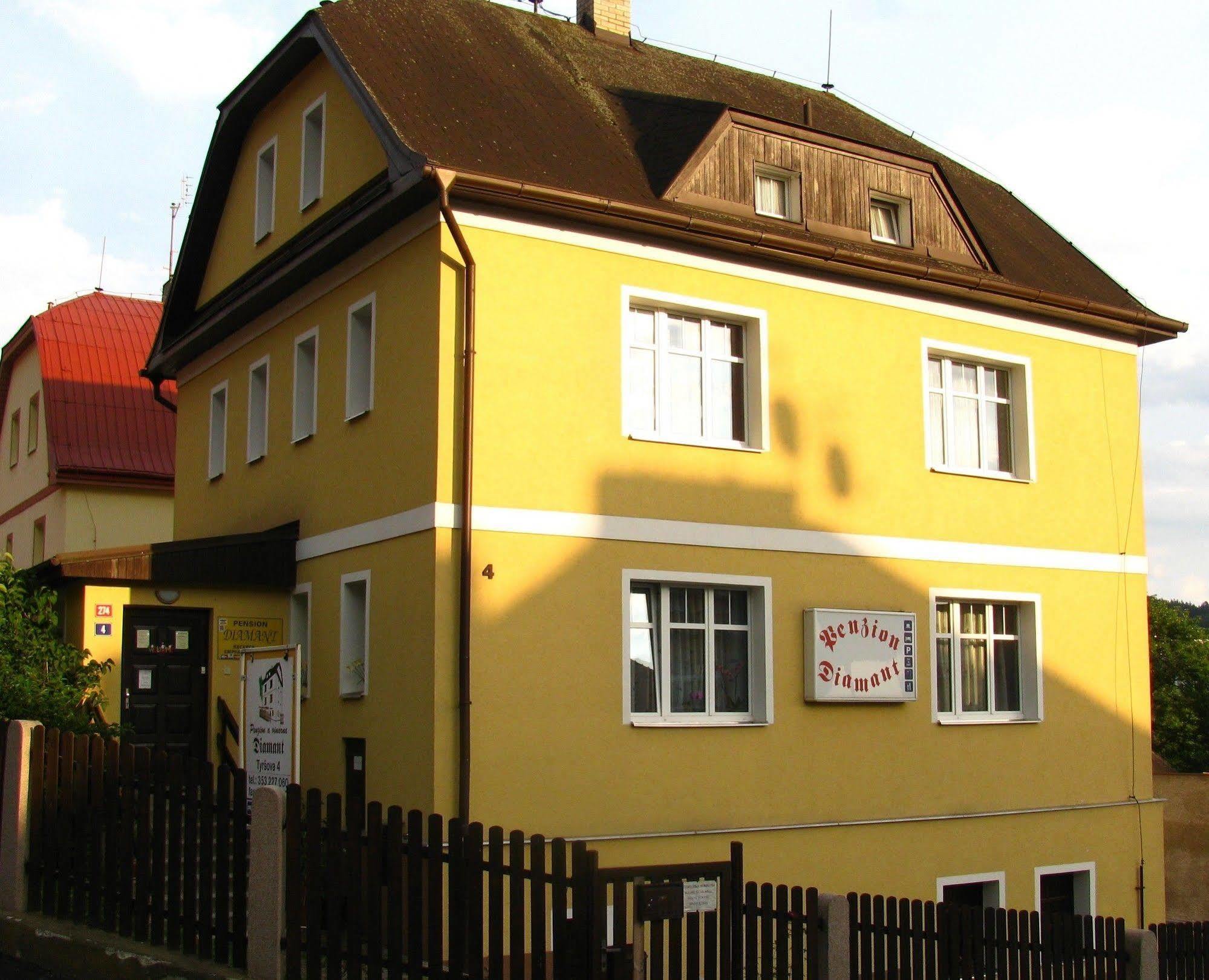 Hotel Diamant Karlovy Vary Exterior foto