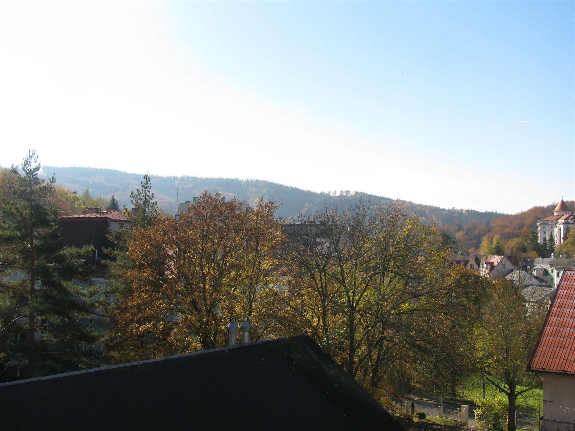 Hotel Diamant Karlovy Vary Exterior foto